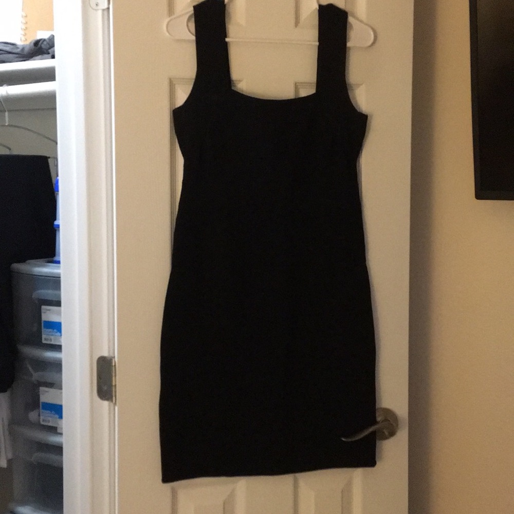 Black bodycon dress